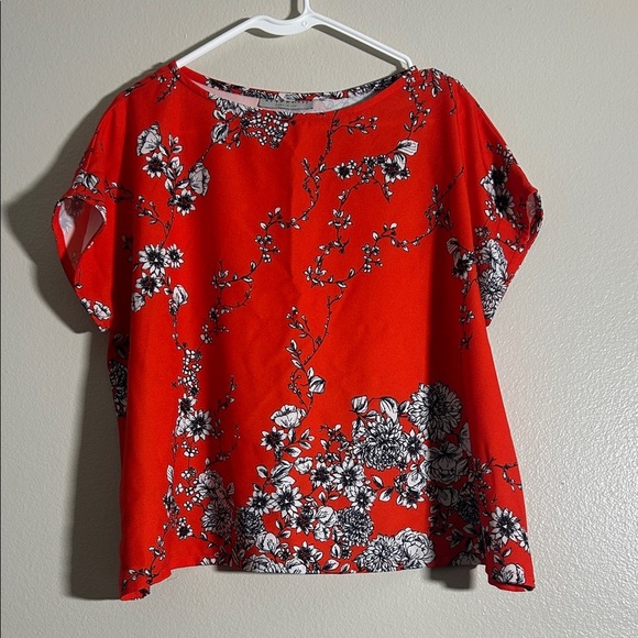 bryn Walker Red Floral Blouse - Picture 1 of 5